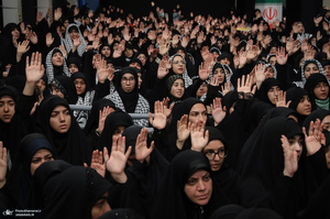 عزاداری هیئت‌های دانشجویی به مناسبت اربعین در حسینیه امام خمینی