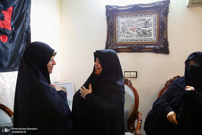 بازدید معاون امور زنان و خانواه ریاست جمهوری از منزل سپهبد شهید سید عبدالرحیم موسوی