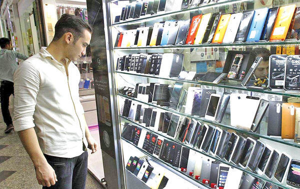 کسب و کارهای مرتبط با موبایل در مشهد رونق گرفت