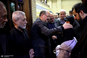 مراسم ترحیم مادر محمد شریعتمداری