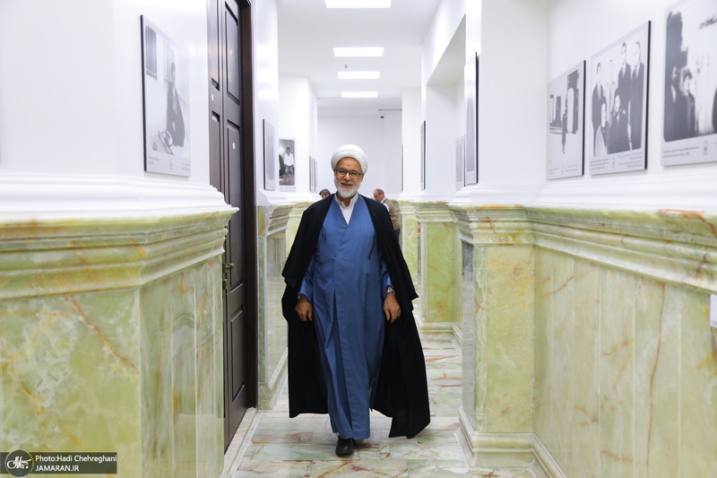 سلسله نشست های تبیین مکتب امام خمینی (س) با سخنرانی سید فرید موالی‌زاده  / موالی زاده