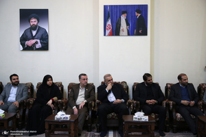 دیدار وزیر و مدیران ارشد وزارت نیرو با سید حسن خمینی