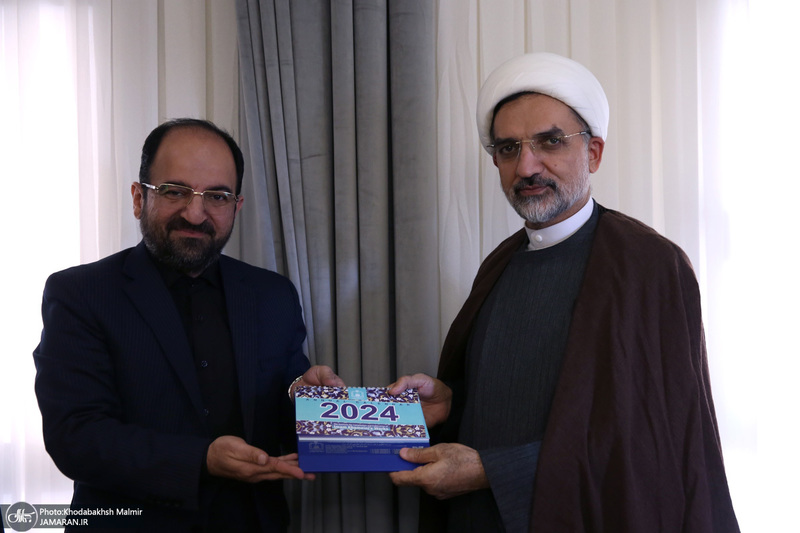 نشست بررسی زمینه‌های حضور فرهنگی و هنری موسسه تنظیم و نشر آثار امام خمینی (س) در عراق