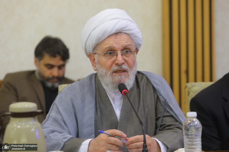 سفر رئیس جمهوری به قم و دیدار با مراجع و علما -2