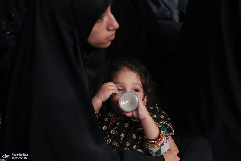 دیدار جمعی از رأی اولی‌ها و خانواده‌های شهدا با رهبر معظم انقلاب