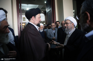 تجدید میثاق رئیس و جمعی از اعضای مجمع تشخیص مصلحت نظام با آرمان‌های امام خمینی (س)-2