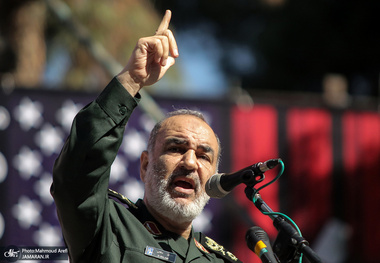فرمانده کل سپاه: شروع کننده جنگ نخواهیم بود اما برای هر جنگی آماده‌ایم/ اینکه تصور کنیم در مقابل جبهه عظیم و شیطانی، هیچ آسیبی نباید به حزب، فلسطین یا ما برسد، با منطق جنگ سازگار نیست؛ دشمن با آن همه قدرت بی‌وقفه شبانه روز میتازد، این طبیعی است