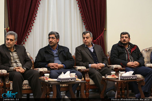 دیدار جمعی از مدیران آموزش و پرورش قائم شهر با سید حسن خمینی 