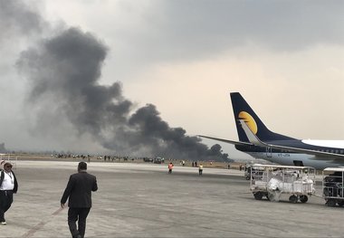 تصاویر/ سقوط هواپیمای مسافربری بنگلادش