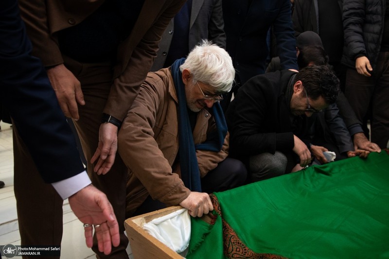 مراسم تشییع و خاکسپاری پیکر اشرف بروجردی