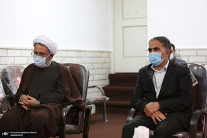 دیدار سرپرست موسسه تنظیم و نشر آثار امام خمینی(ره) با آیت الله حسینی بوشهری