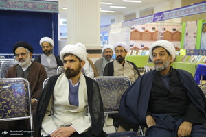 نشست علمی با موضوع تازه های پژوهشی انتشاراتی موسسه تنظیم ونشر آثار امام خمینی (ره)‎