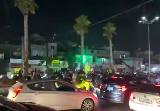 لبنان میں اسرائیل کے ساتھ مبینہ معاہدے کے خلاف ہزاروں افراد سڑکوں پر نکل آئے

