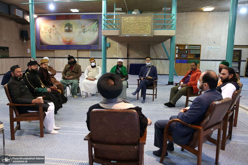 بازدید جمعی از علما و شخصیت‌های اهل تصوف کشور هندوستان از جماران