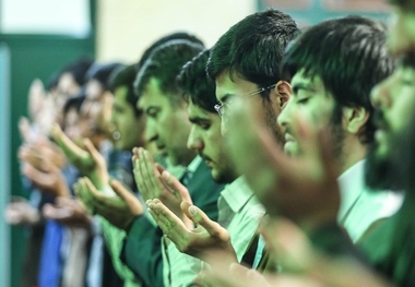 آیین معنوی اعتکاف در قم آغاز شد