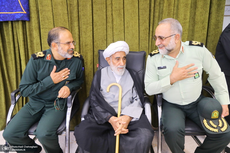 مراسم جشن عید غدیر و عمامه‌گذاری طلاب در بیت مراجع  تقلید و علما