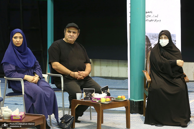 نشست صمیمانه دست اندر کاران و عوامل فیلم مستند «احمد» با سید حسن خمینی