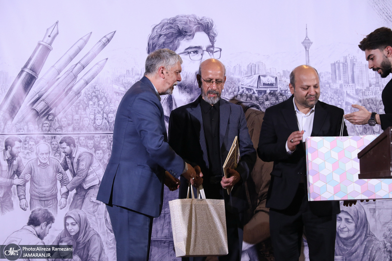 مراسم بزرگداشت روز خبرنگار در تالار وحدت