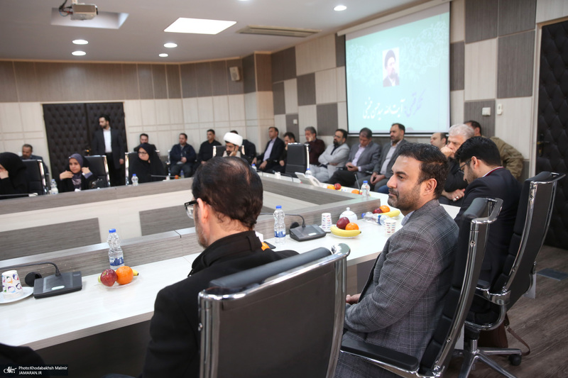 حضور سید حسن خمینی در گردهمایی علمی به مناسبت هفته پژوهش در پژوهشکده امام خمینی(س) و انقلاب اسلامی