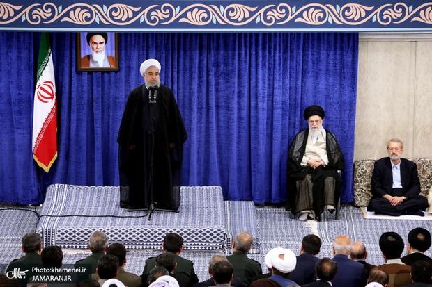 روحانی: اداره کشور بدون تغییر در ساختار بودجه و اقتصاد امکانپذیر نیست/ می توانیم به جای درآمد نفتی درآمد غیرنفتی را جایگزین کنیم/ ملت، رهبری، دولت و مجلس موجب ناکامی دشمن شدند
