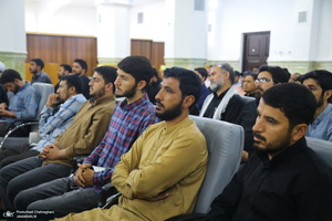 نشست «قرآن و عترت، محور اتحاد مسلمانان در اندیشه امام خمینی(س)» به زبان اردو