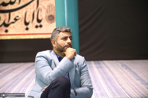 بازدید میهمانان خارجی جهت شرکت در مراسم رهبر شهید از حسینیه جماران
