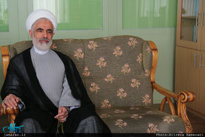 حضور حجج اسلام و المسلمین انصاری و مصباحی مقدم در جماران