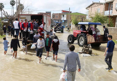 امدادرسانی ۴۰ هزار داوطلب هلال احمر در سیل کشور