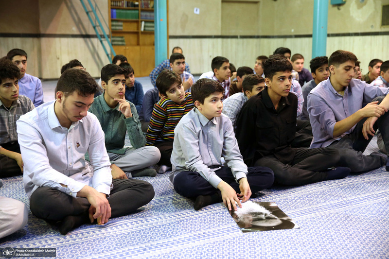 بازدید دانش آموزان مدرسه پیام امام (ره) از جماران