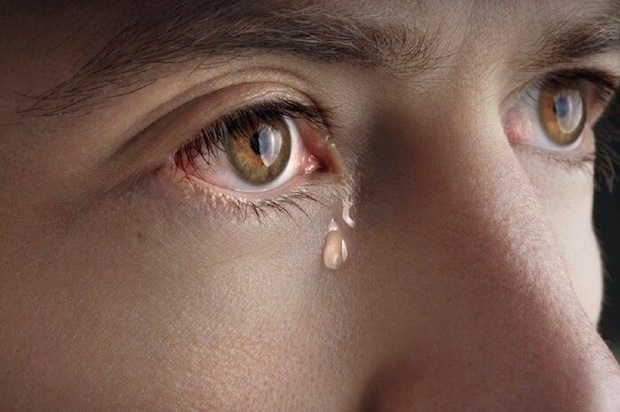 بهترین روش برای خارج کردن جسم خارجی از چشم