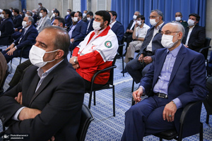 دیدار مسئولان نظام و میهمانان کنفرانس وحدت اسلامى‌ با رهبر معظم انقلاب