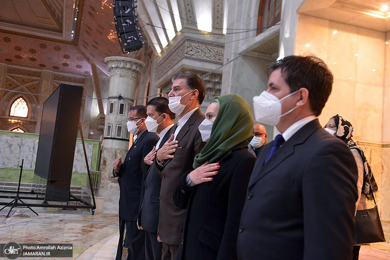 ادای احترام سفرای کشورهای عضو آلبا به مقام شامخ امام خمینی (س)