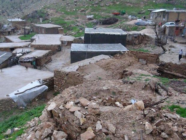 رانش زمین منجر به تخریب 2 واحد مسکونی در گیلانغرب شد