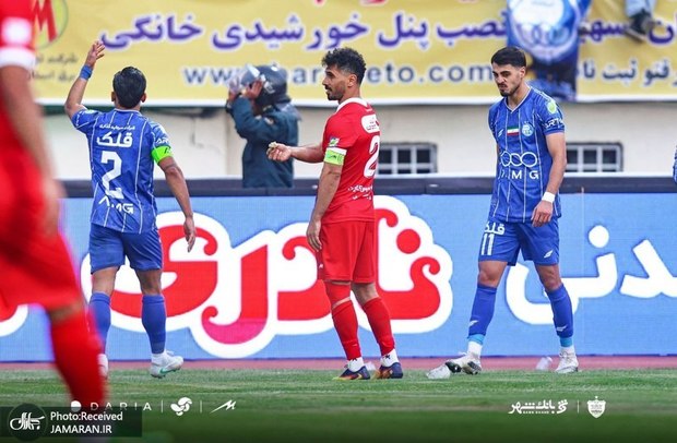 ادعای پرسپولیس علیه رقبا؛ طبیعی است تیمی که شش روز صدرنشین بوده، دنبال توقف بازی ها باشد!