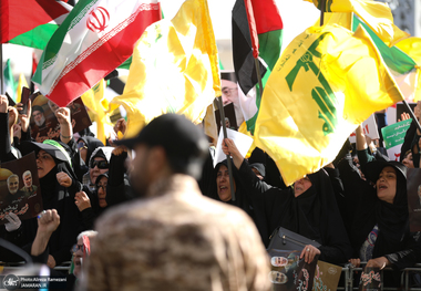 تجمع مردمی ضد صهیونیستی در میدان امام حسین (ع)