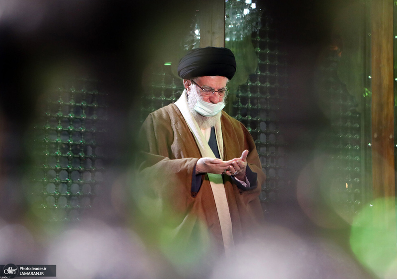 حضور رهبر معظم انقلاب در حرم مطهر حضرت امام خمینی(س)