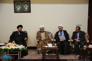 دیدار جمعی از مدیران آموزش و پرورش قائم شهر با سید حسن خمینی 