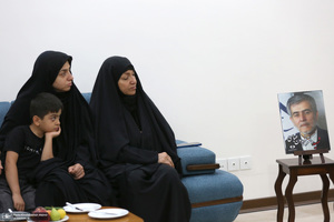 حضور سید حسن خمینی در منزل شهید دکتر فریدون  عباسی