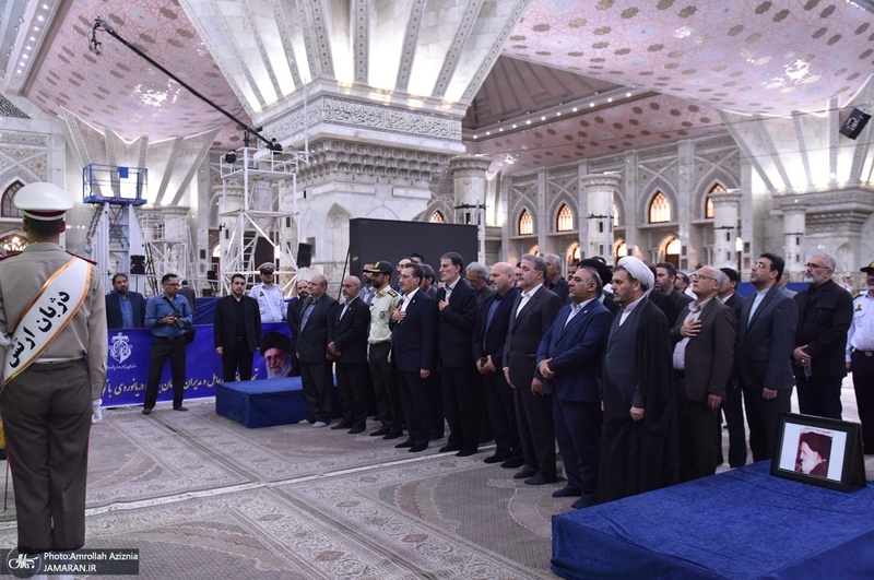 تجدید میثاق مدیرعامل و کارکنان سازمان بنادر و دریانوردی با آرمان های حضرت امام (س)