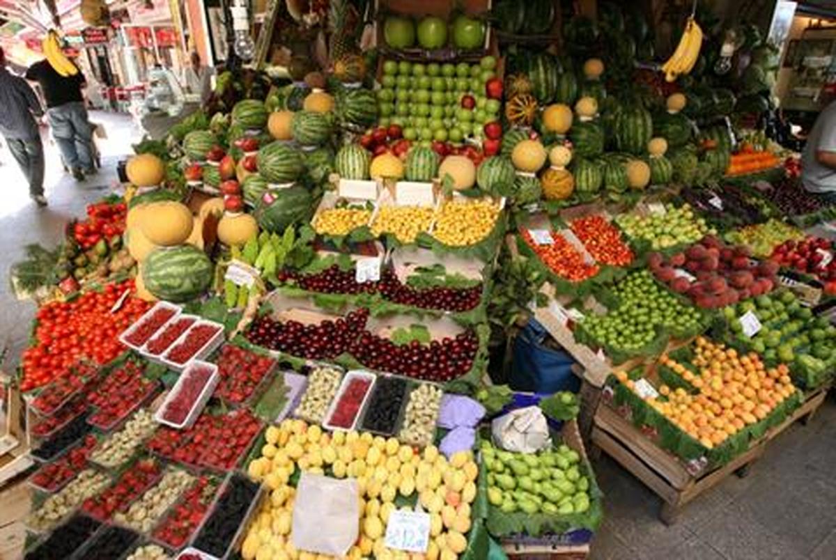 سرانه مصرف میوه در ایران؟