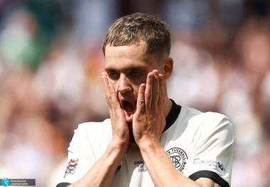 آیا روی بازیکنانی که رکورد نقل و انتقالات را می شکنند فشار است؟ 