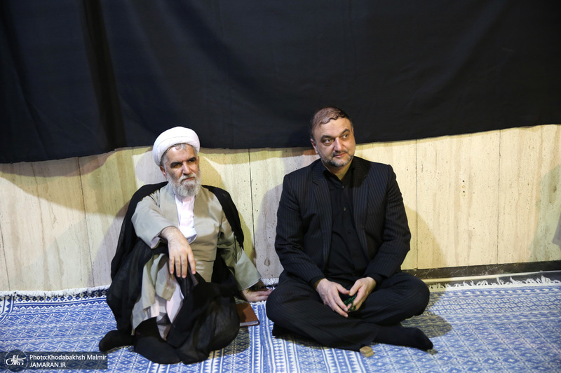 بازدید برگزیدگان پویش کتاب خوانی هیس طوری در تهران از بیت امام خمینی (س) در جماران