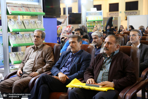 محفل شعر «حضور» در غرفه موسسه تنظیم و نشر آثار امام خمینی(س) نمایشگاه قرآن کریم