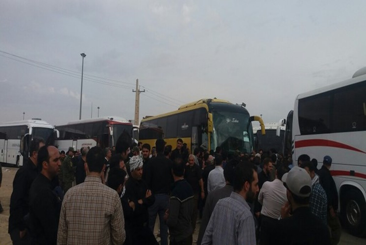صف اتوبوس زائران در مرز مهران جمع شد/ استقبال مردم از خروج موقت به دلیل کاهش هزینه‌ها