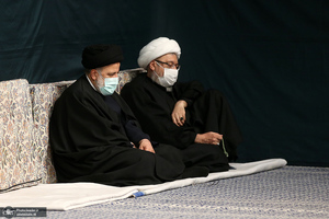 پنجمین شب مراسم عزاداری حضرت فاطمه‌ زهرا (س) در حسینیه امام خمینی