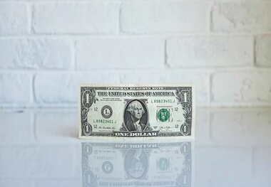 بالاترین قیمت دلار در 19 ماه گذشته/ سکه در مرز 7 میلیون