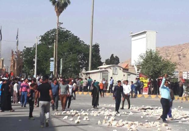 نماینده کازرون:از تجمع و اخلال در رفت و آمد خودداری شود