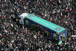 مراسم تشییع پیکرهای مطهر 84 شهید قهرمان ناوشکن دنا -1