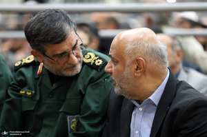 حضور شخصیت‌های سیاسی و مسئولان کشوری و لشکری در مراسم سالگرد ارتحال حضرت امام خمینی (س) -3