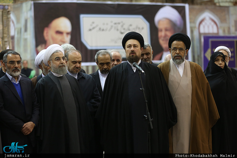 تجدید میثاق رئیس جمهور و اعضای هیئت دولت با آرمان های حضرت امام(س) 